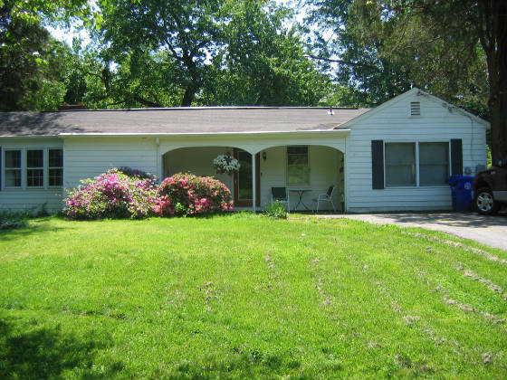 Housefront3.jpg