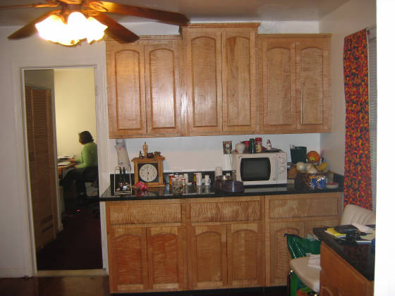 Kitchen2.JPG